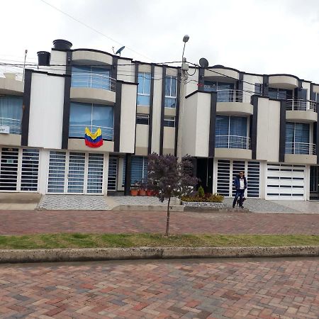 Habitaciones Familiares Tunja Norte Ngoại thất bức ảnh
